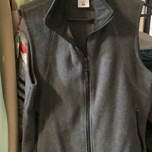 Columbia Women's Charcoal‎ Sleeveless Vest, fleece, medium